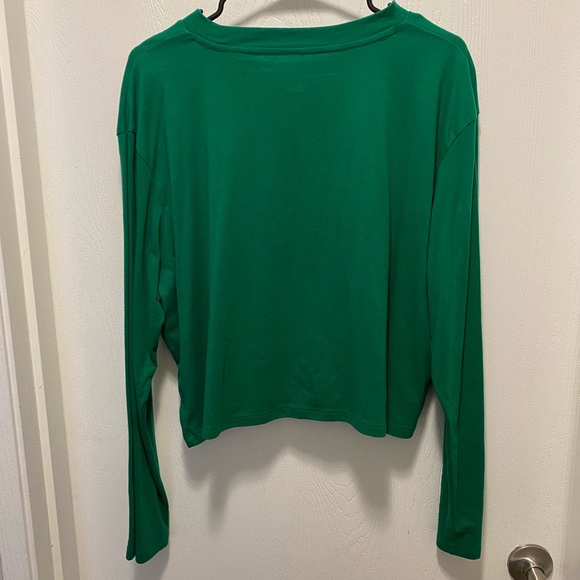 VS PINK crop tee - Picture 2 of 5